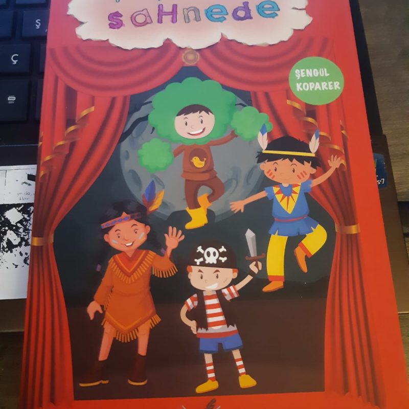ÇOCUKLAR SAHNEDE